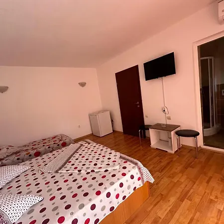 Gæstehus Vila Lucy 3*